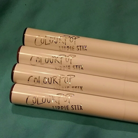 4 Colour pop lippies!