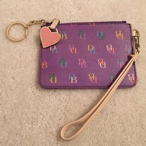 Dooney & Bourke wristlet, never used!