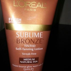 Self tanner (bronzer)