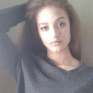 Meet your Posher, Devanie