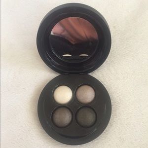 MAC eyeshadow palette