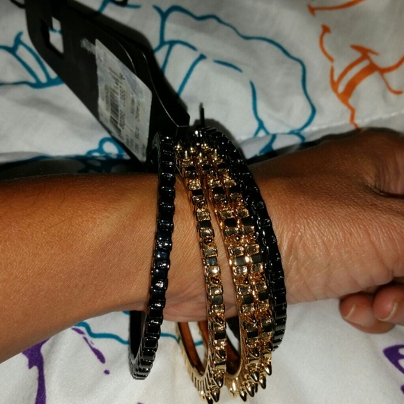 Bracelet - Picture 2 of 3