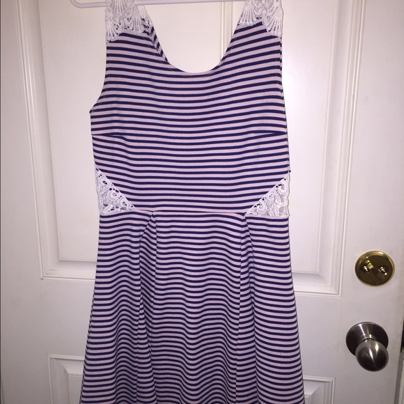 Pale pink & navy striped sundress with lace