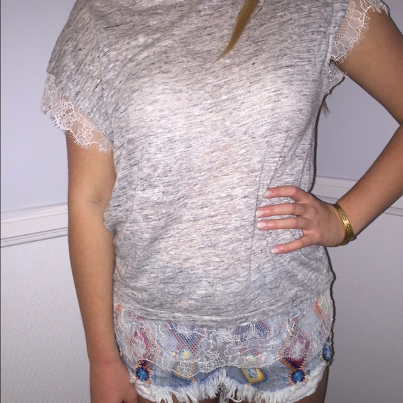 Gray t shirt with white lace ZARA - Picture 2 of 4