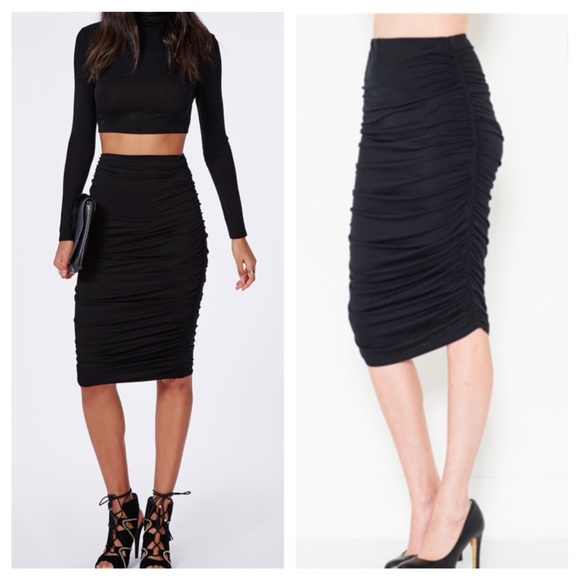 Ruched midi skirt ONLy size small left - Picture 2 of 3