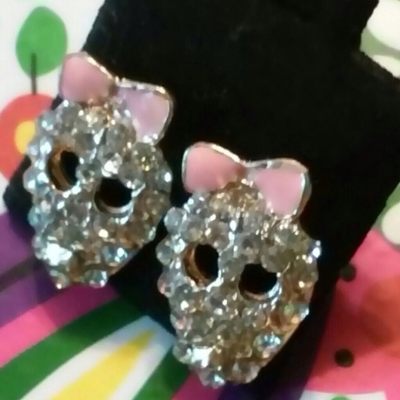 Skull bow earrings - Picture 2 of 4