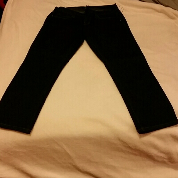 Jeans - Picture 2 of 4