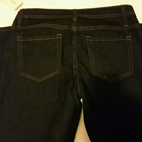 Jeans - Picture 3 of 4