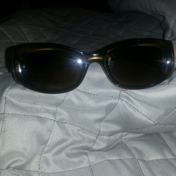 **AUTHENTIC**GUCCI SUNGLASSES