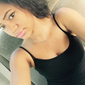 Meet your Posher, Tashana