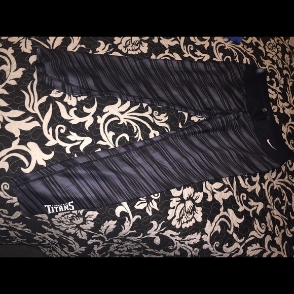 Nike nfl leggings💙