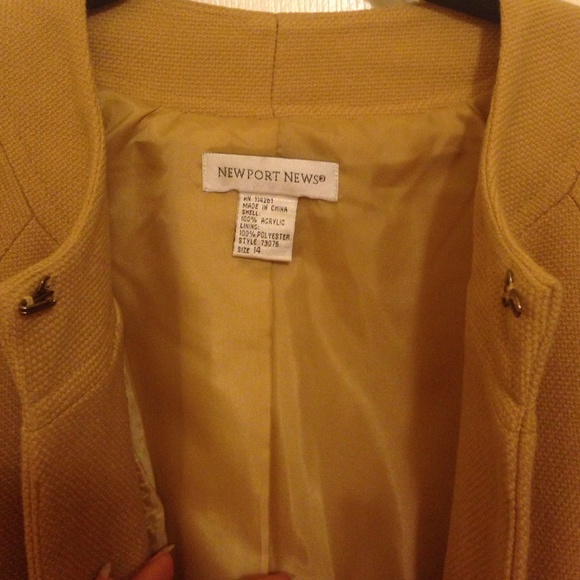 Beautiful New Port News blazer coat - Picture 2 of 4
