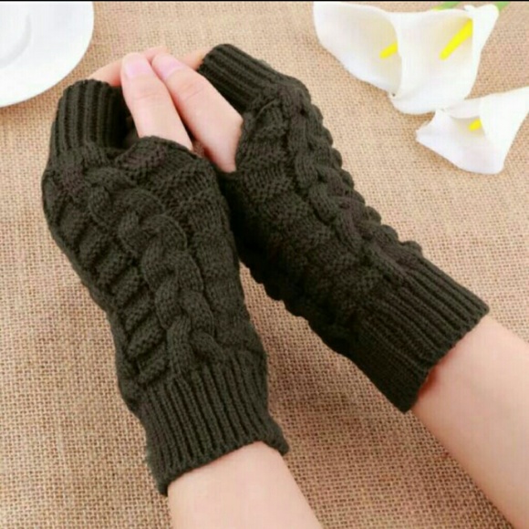 Dark brown fingerless gloves
