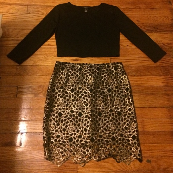 Gold & black midi skirt