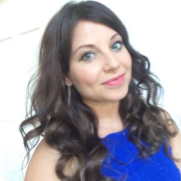 Meet your Posher, Nikki - Picture 3 of 3