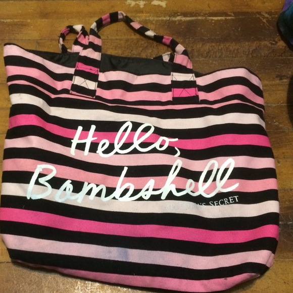 VS tote bag. Used as an over night bag.