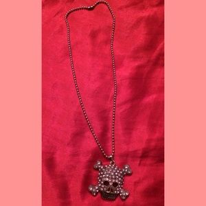 Light pink rhinestone skull necklace metal