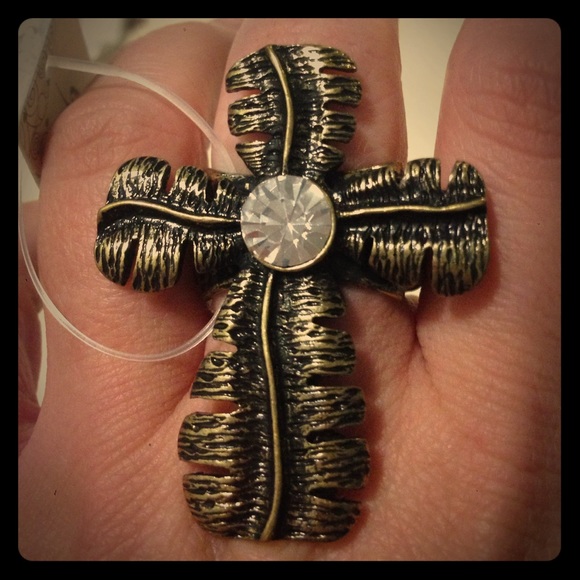 Beautiful Cross Ring. Adjustable. Brand New!