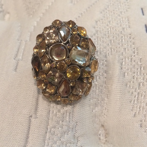 Wild ring! - Picture 2 of 3