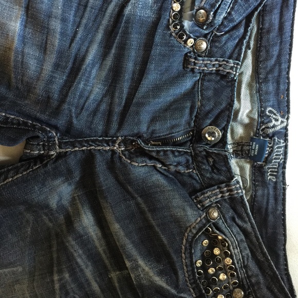 Antique Rivet Jeans - Picture 2 of 3
