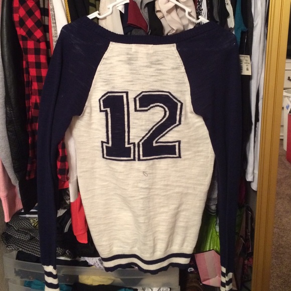 Cardigan - Picture 3 of 3