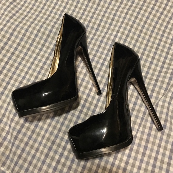 Steve Madden Shoes - ON HOLD Steve Madden Patent Kyle Stiletto Heels
