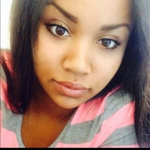 Meet your Posher, Cher