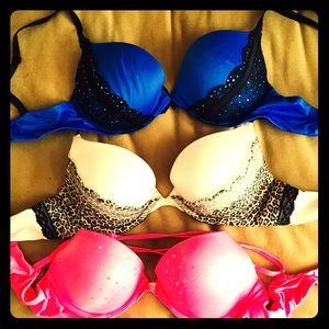 Victoria's Secret push-up bra's