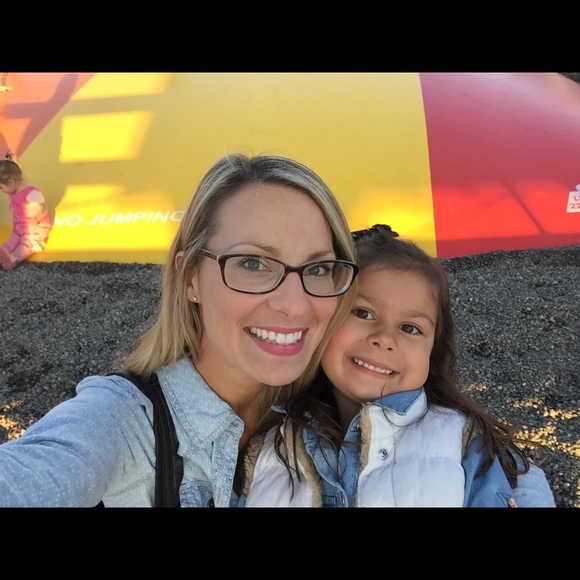 Meet your Posher, Lisa