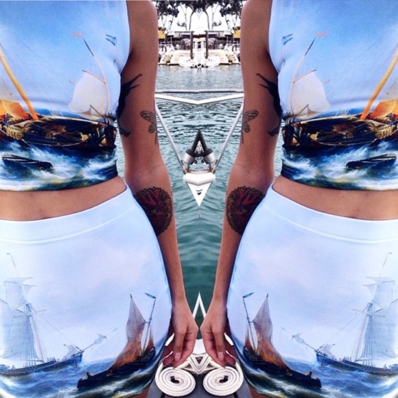 2015, Blackmilk Seascape Wifey Top - Picture 8 of 8