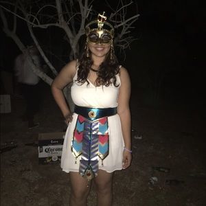 Meet your Posher, Alexia