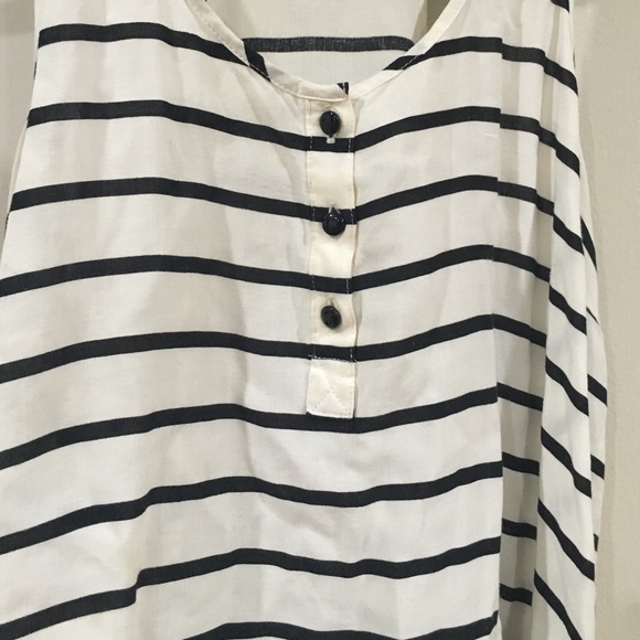 H&M divided high low stripped tank - Picture 2 of 4