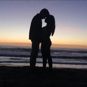 Meet your Posher, Bee