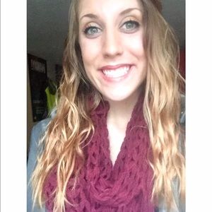 Meet your Posher, Ella