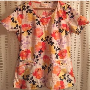 Scrubs tops