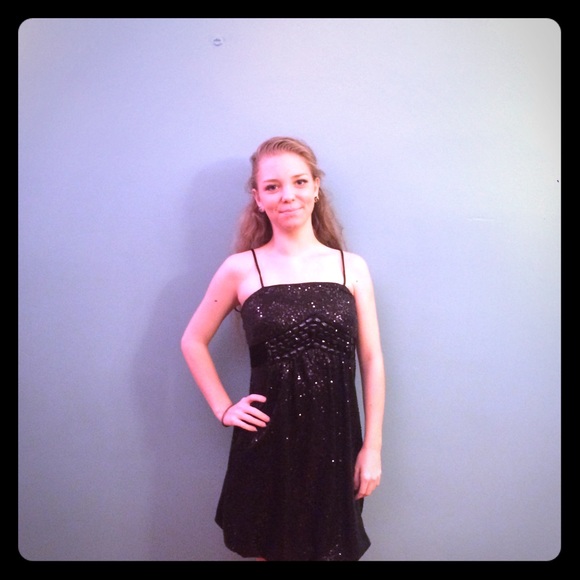 Cache sequined black party dress