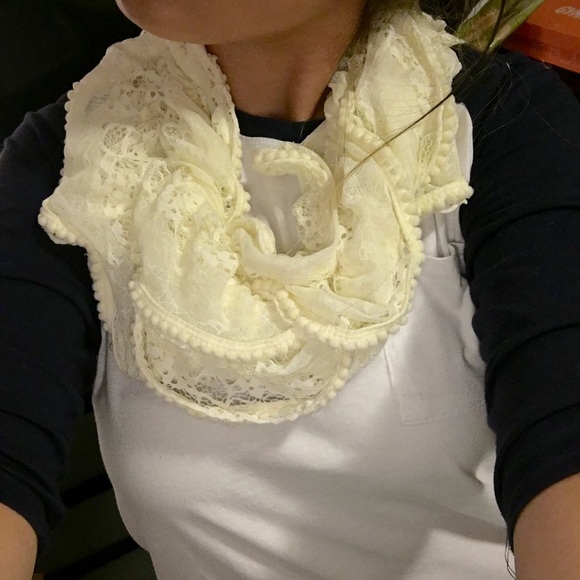 Charlotte Russe Scarf 🆕