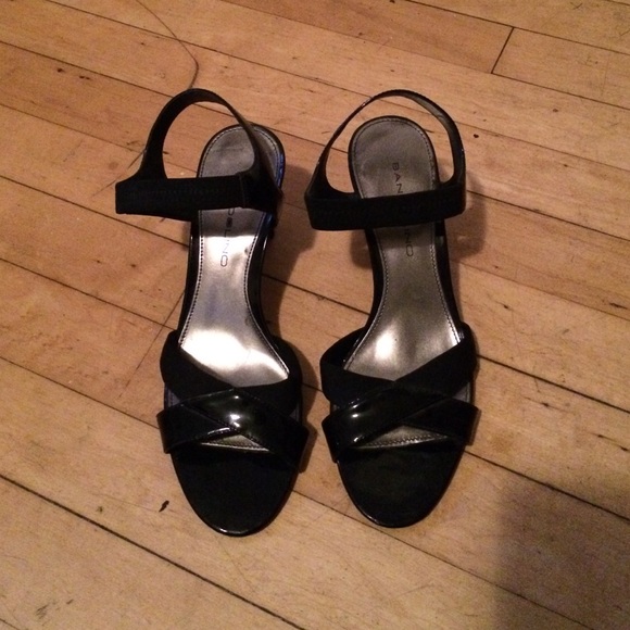 Bandolino strappy heels!