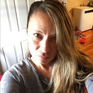 Meet your Posher, Loida