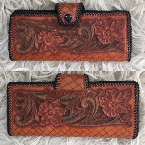 HOLD ❤️ Vintage Boho Western Hand Carved - Picture 2 of 3