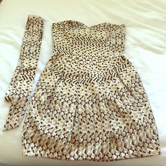 Gold and black dress!