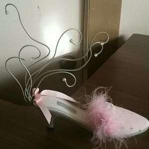 Shoe jewelry holder