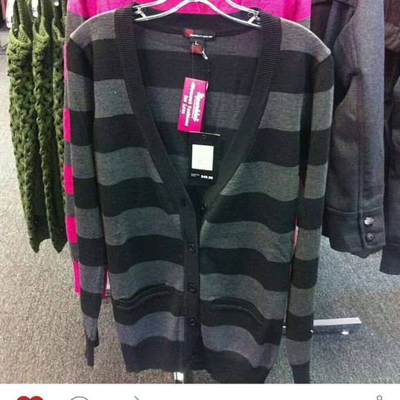 Cardigan sweater. Black and gray size large