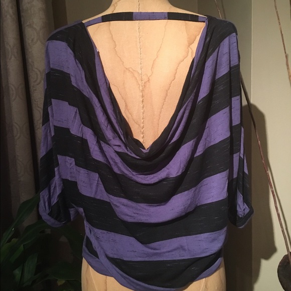 NWOT Splendid Blue Black Striped Loose Fit Elbow Sleeve Open Back Blouse Top XS