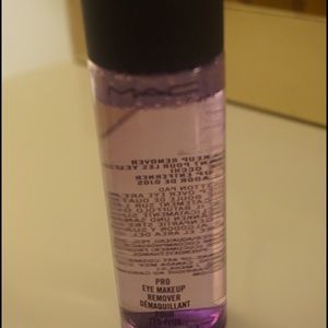 MAC pro eye makeup remover
