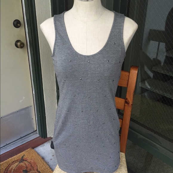 👄NWOT Grey studded body con dress👄