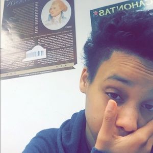 Meet your Posher, Kenisha