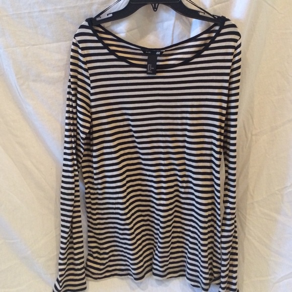 Long sleeved stripped top