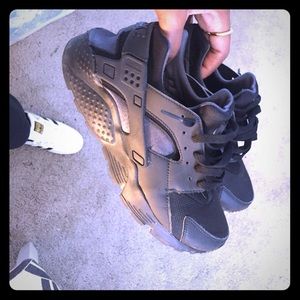 Nike Hurraches (women)