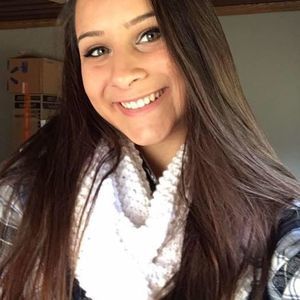 Meet your Posher, Brenna